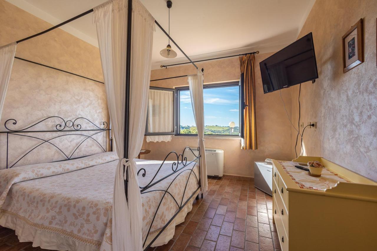 Agriturismo La Meria Semproniano Екстер'єр фото